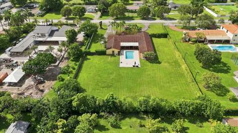 9805 SW 64th St, Miami FL - photo 13 of 70