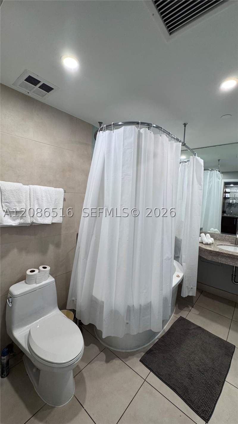 1 bedroom Condominium at 1036 Ocean Dr B205, The Strand On Ocean Drive, Miami Beach — photo 3