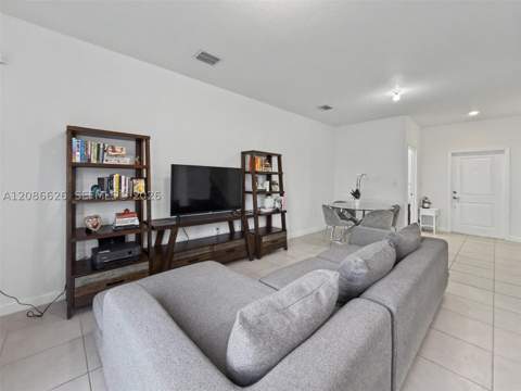 20374 NW 4th Path, Miami Gardens FL - photo 17 of 38
