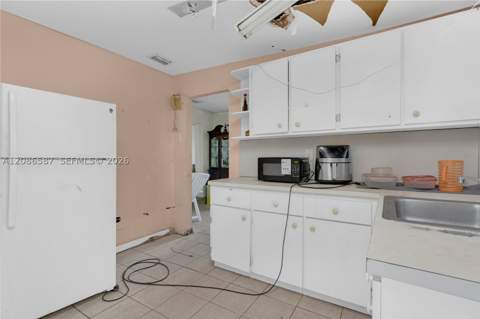 855 NW 130th St, North Miami FL - photo 12 of 41