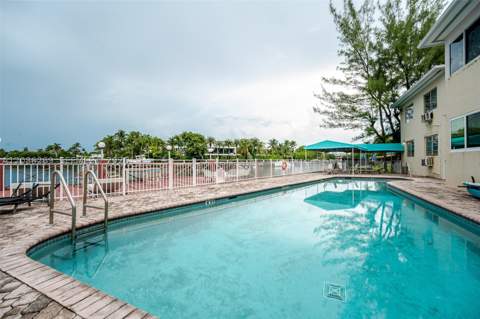 4740 Pine Tree Dr 20, Miami Beach FL - photo 15 of 20