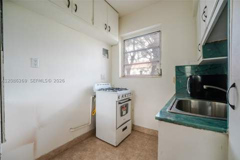 4740 Pine Tree Dr 20, Miami Beach FL - photo 9 of 20