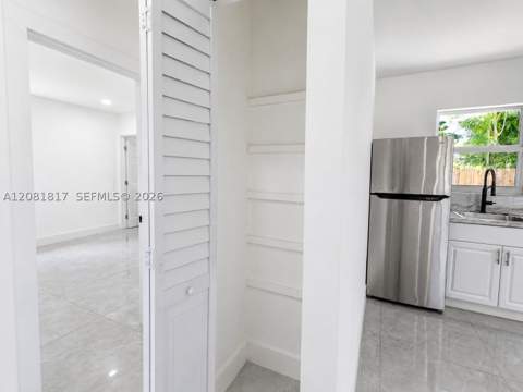 950 NE 164th St, North Miami Beach FL - photo 9 of 26
