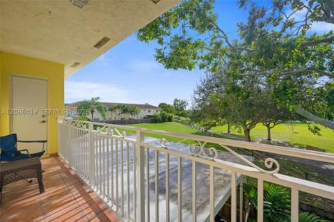 7230 NW 174th Ter 204, Hialeah FL - photo 7 of 25