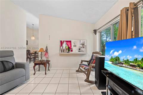 20315 SW 86th Ct, Cutler Bay FL - photo 6 of 25