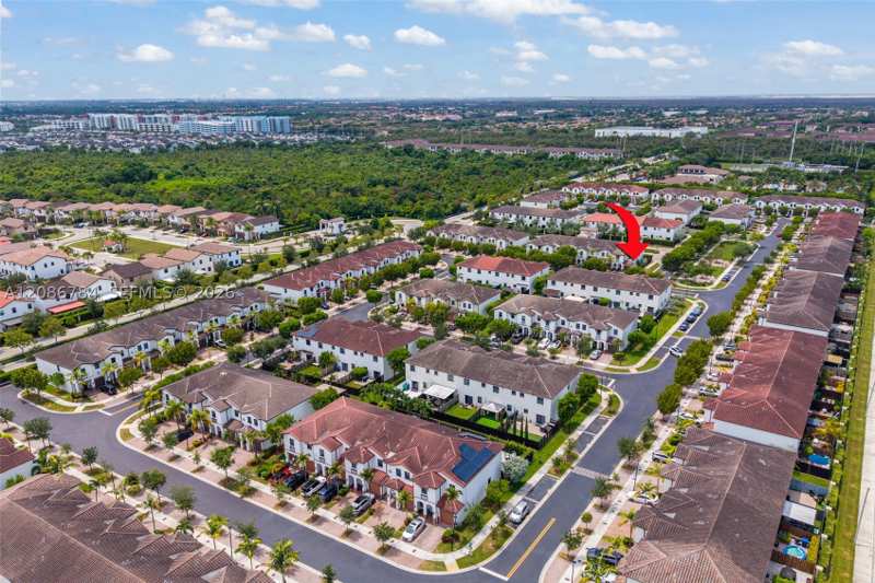 4 bedroom Townhouse at 8897 NW 103rd Ave, Grand Bay North, Doral — photo 1