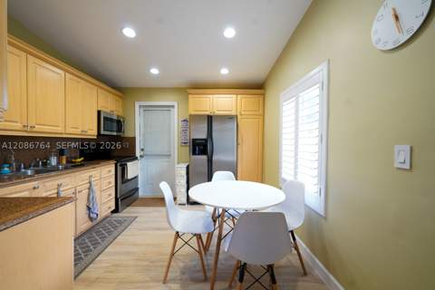 358 E 45th St, Hialeah FL - photo 11 of 30