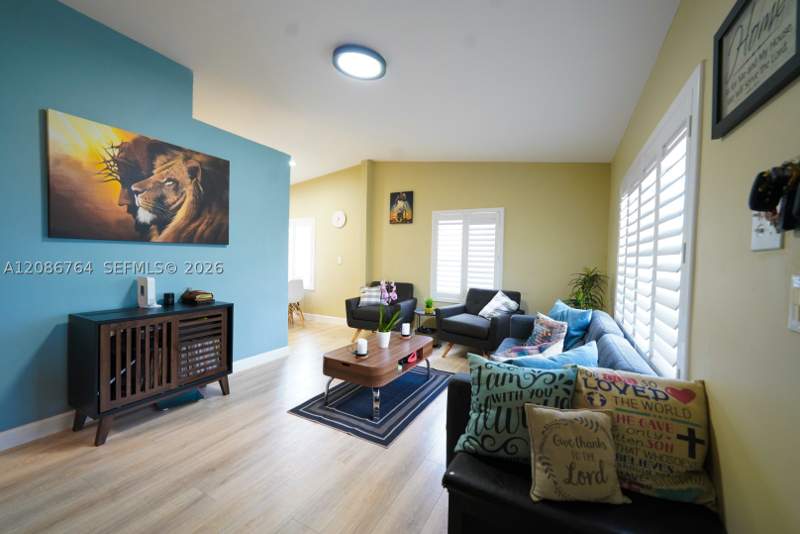 2 bedroom SingleFamilyResidence at 358 E 45th St, Flamingo Estates, Hialeah — photo 5