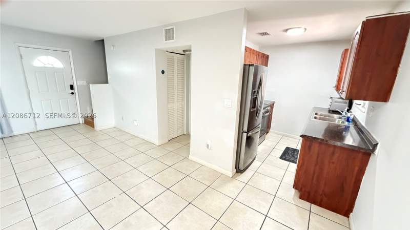 3 bedroom Townhouse at 11249 SW 33rd Cir Pl, Karlan Townhouses Sub, Miami — photo 5
