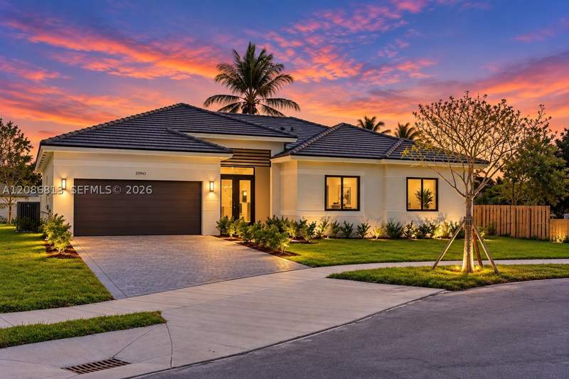 5 bedroom SingleFamilyResidence at 20943 SW 96th Ct, Century At Cutler Bay, Cutler Bay — photo 3