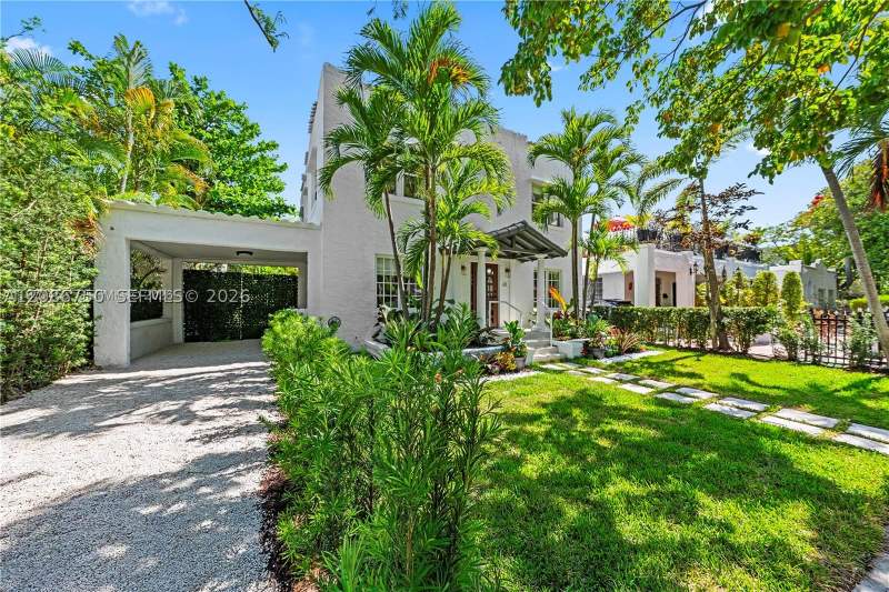 4 bedroom SingleFamilyResidence at 178 NE 45th St, Biltmore Sub, Miami — photo 3