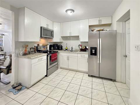 5220 SW 57th St, Davie FL - photo 10 of 15