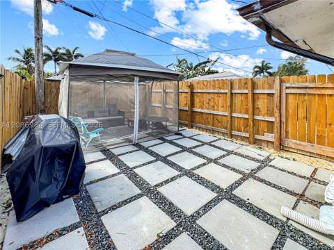 5220 SW 57th St, Davie FL - photo 14 of 15