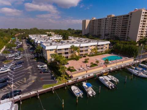 100 Edgewater Dr 305, Coral Gables FL - photo 18 of 25