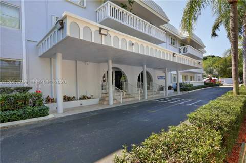 100 Edgewater Dr 305, Coral Gables FL - photo 23 of 25