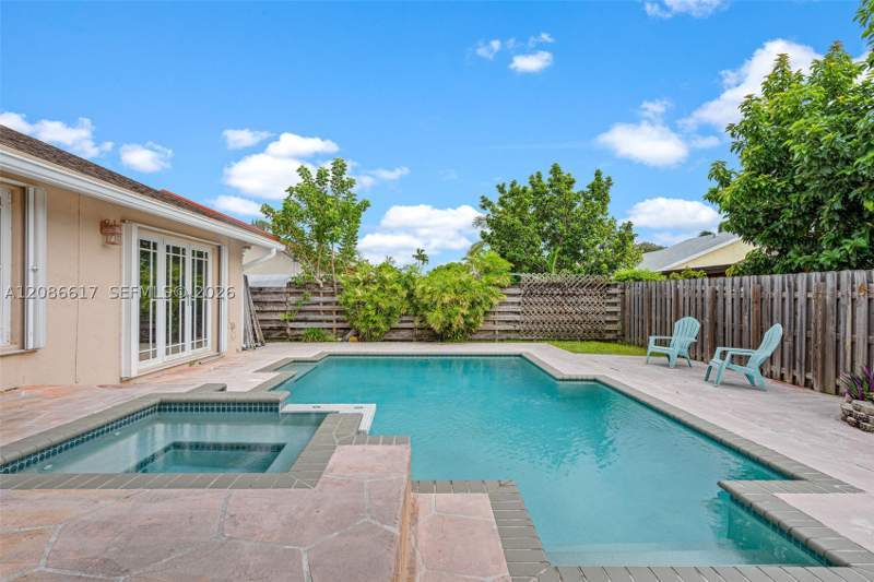 4 bedroom SingleFamilyResidence at 12855 SW 116th St, Lindgren Central, Miami — photo 2