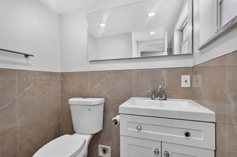 4000 NE 170th St 606, North Miami Beach FL - photo 12 of 41