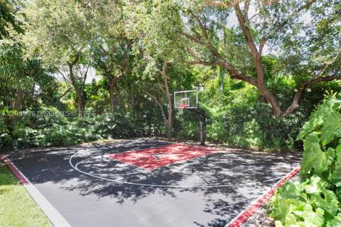 6045 SW 106th St, Pinecrest FL - photo 17 of 85