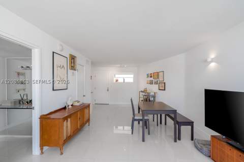 1881 Washington Ave 11D, Miami Beach FL - photo 22 of 25