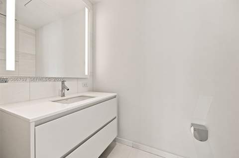 300 Biscayne Blvd Way 1106, Miami FL - photo 15 of 56