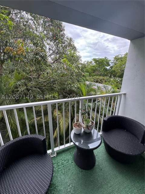 645 NE 121st St 304, North Miami FL - photo 13 of 22