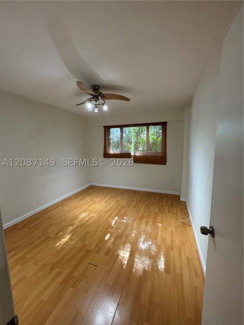 645 NE 121st St 304, North Miami FL - photo 9 of 22