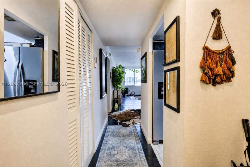 1 bedroom Condominium at 1000 NE 191st St 14, Riviera Condominium Apts, Miami — photo 2
