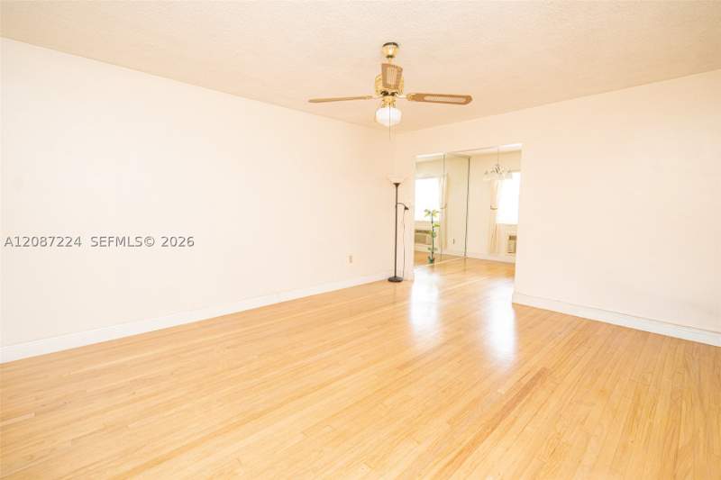 1 bedroom StockCooperative at 637 SW 11th St 6W, Sweet-El Condo, Miami — photo 3