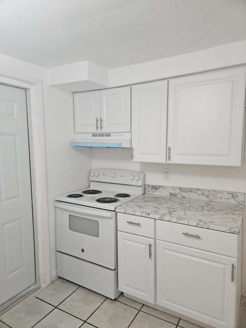 5 bedroom SingleFamilyResidence at 2467 NW 90th Street, Oxford Park, Miami — photo 1