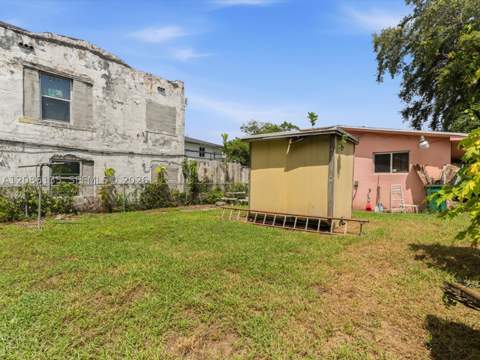 2118 NW 47th St, Miami FL - photo 23 of 26