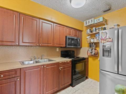2118 NW 47th St, Miami FL - photo 7 of 26