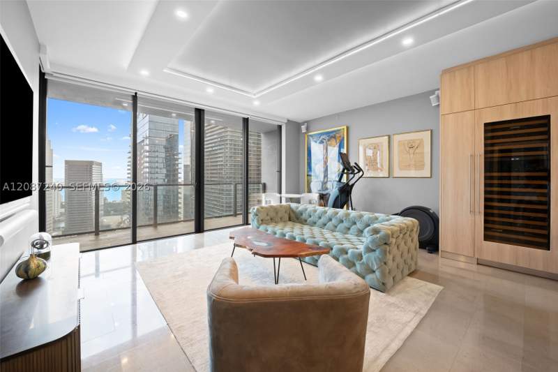 1 bedroom Condominium at 88 SW 7th St 3107, Rise Condo, Miami — photo 4