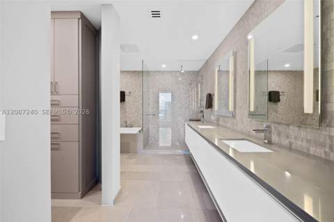 88 SW 7th St 3107, Miami FL - photo 9 of 39
