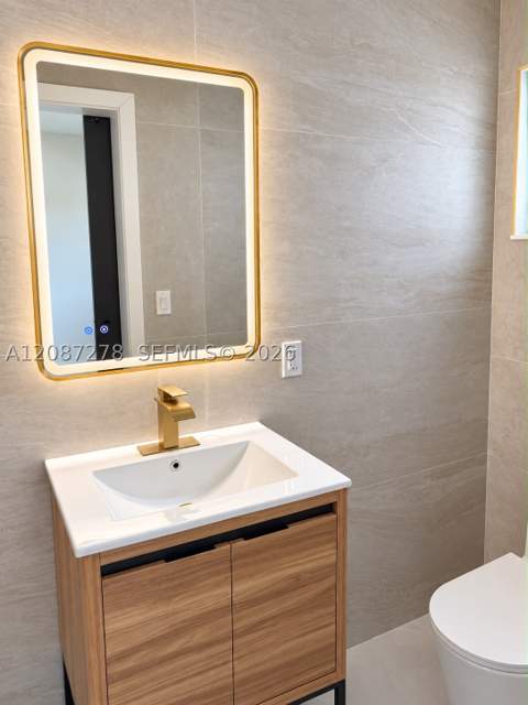 940 NW 67th St, Miami FL - photo 13 of 20