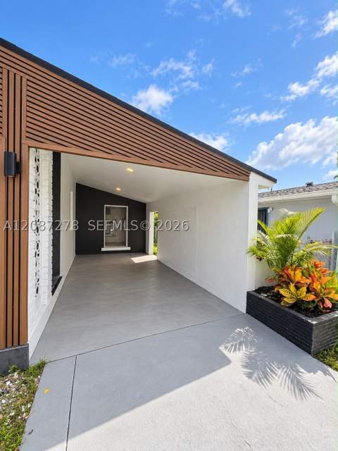 940 NW 67th St, Miami FL - photo 14 of 20