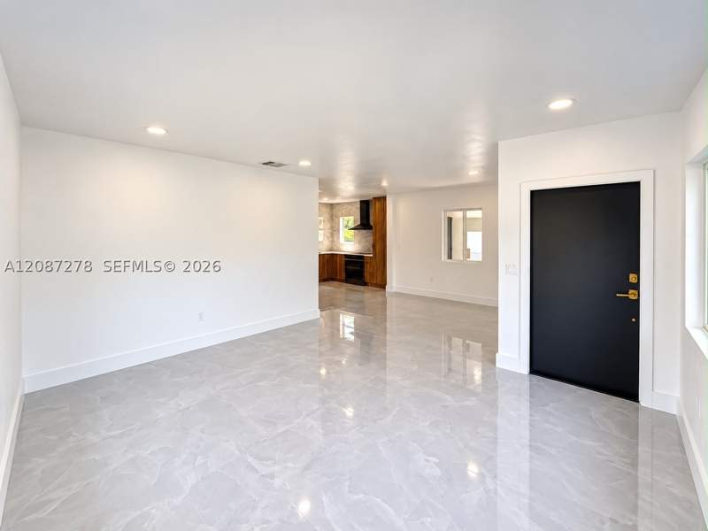 3 bedroom SingleFamilyResidence at 940 NW 67th St, Seventh Ave Park, Miami — photo 4