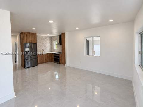 940 NW 67th St, Miami FL - photo 6 of 20