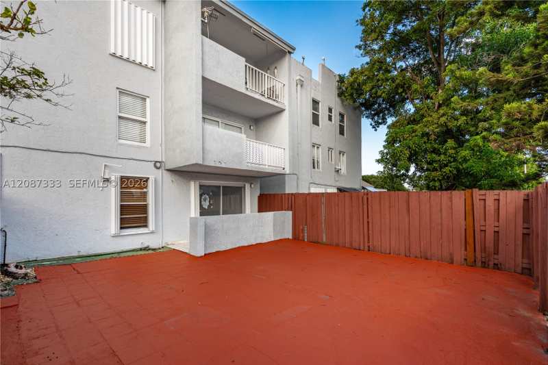 1 bedroom Condominium at 1725 W 60th St F126, Los Suenos Condo, Hialeah — photo 1