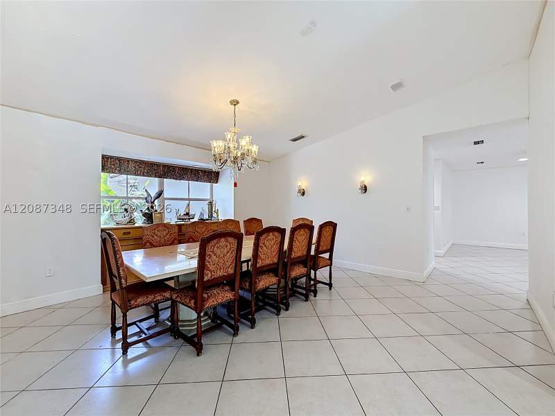 6 bedroom SingleFamilyResidence at 7790 SW 91st Ave, Kendallwood Pines, Miami — photo 3