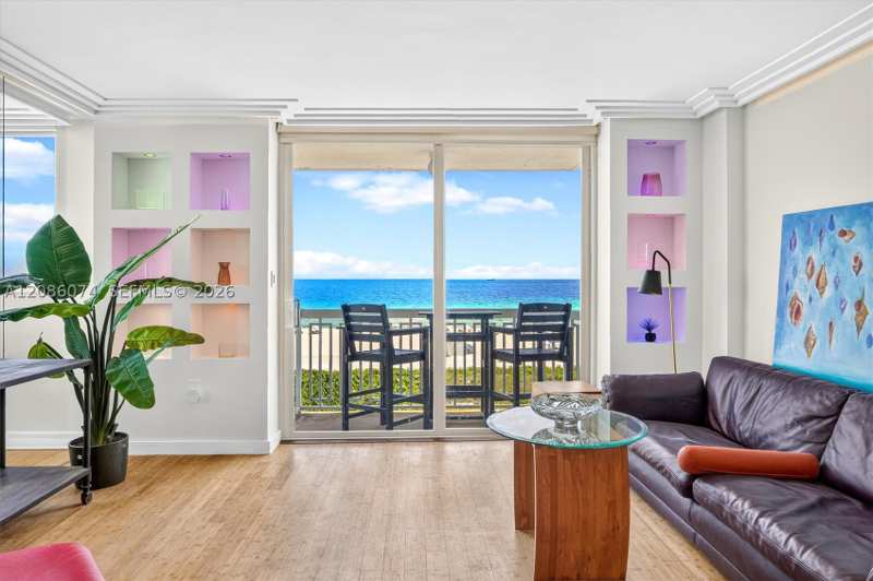 1 bedroom Condominium at 401 Ocean Dr 518, The Presidential Condo, Miami Beach — photo 1