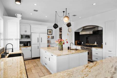 12905 Ixora Rd, North Miami FL - photo 16 of 96