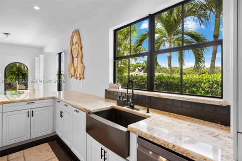 12905 Ixora Rd, North Miami FL - photo 17 of 96