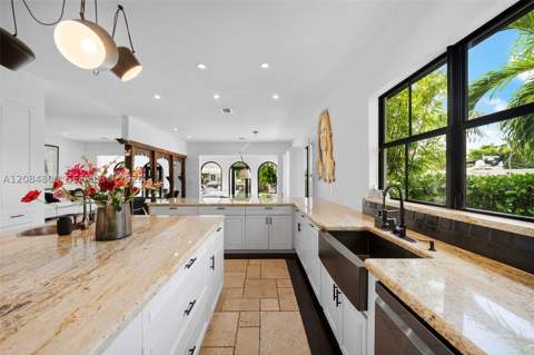 12905 Ixora Rd, North Miami FL - photo 19 of 96