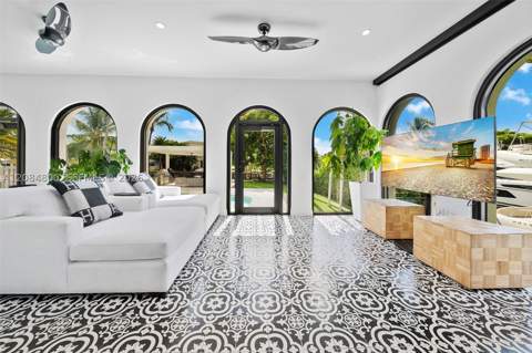 12905 Ixora Rd, North Miami FL - photo 23 of 96
