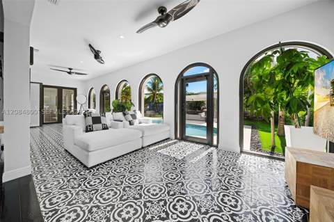 12905 Ixora Rd, North Miami FL - photo 24 of 96