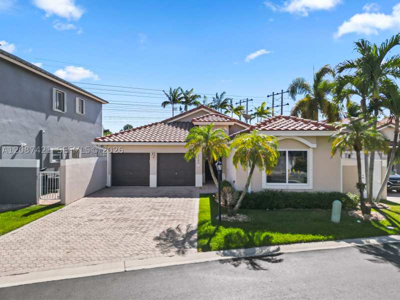4 bedroom SingleFamilyResidence at 14683 SW 132nd Ave, Silver Lakes Sec 1 Amend, Miami — photo 1