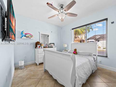 14683 SW 132nd Ave, Miami FL - photo 13 of 26