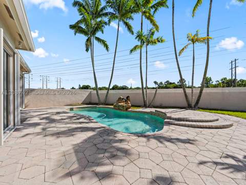14683 SW 132nd Ave, Miami FL - photo 17 of 26