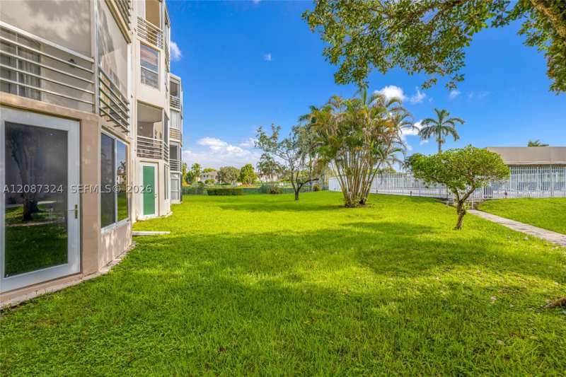 1 bedroom Condominium at 1401 NE 191st St D107, Rolling Green Condo D, Miami — photo 1