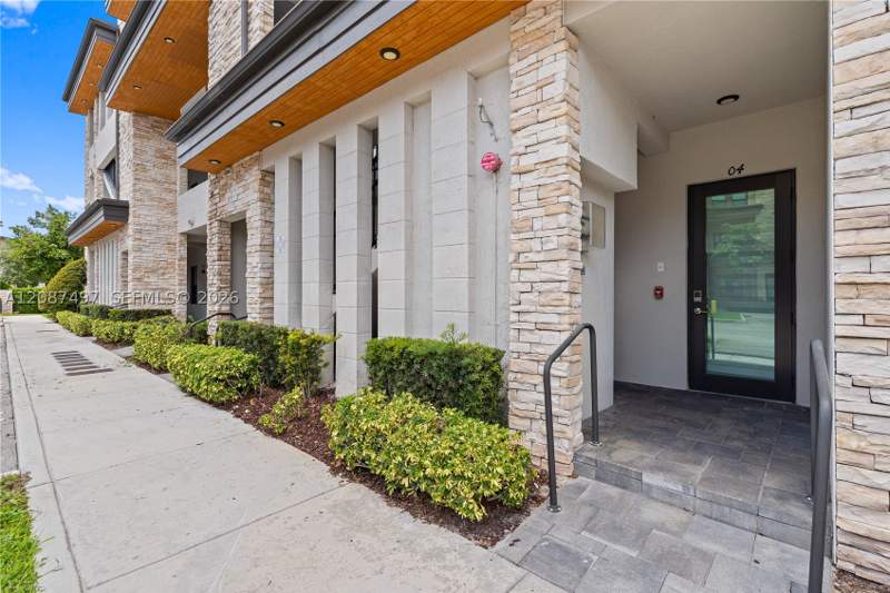 3 bedroom Condominium at 7865 NW 104th Ave 4, Grand Bay South Villas, Doral — photo 3